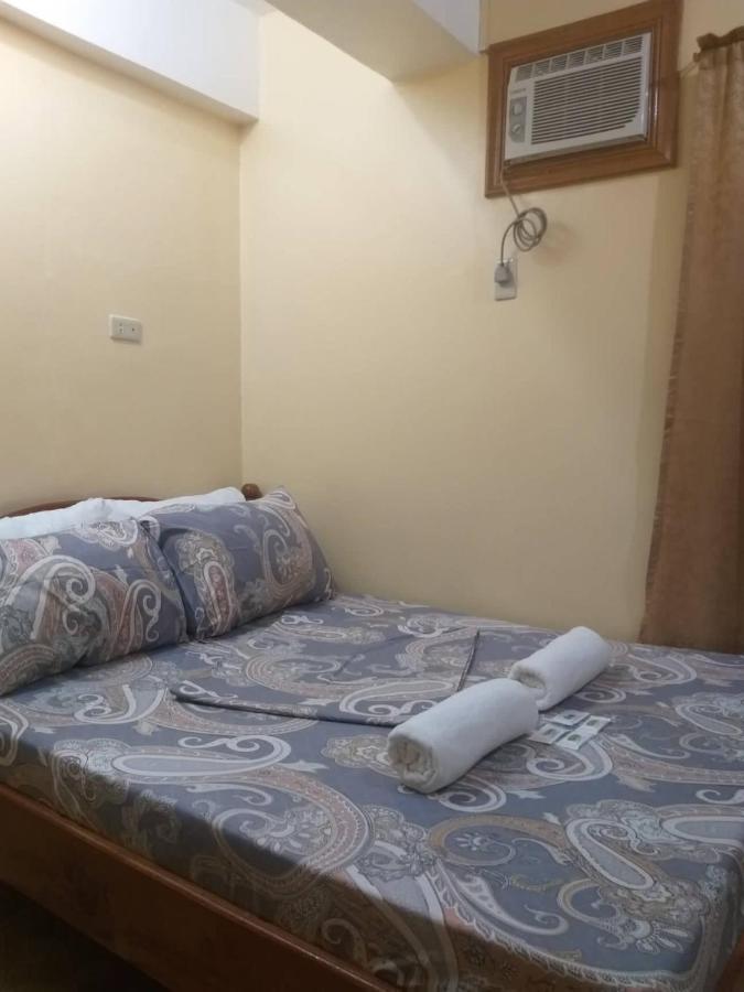 Divine Castle Travelers Inn Корон Екстер'єр фото